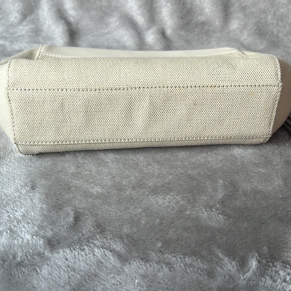 NWT Coach boxy clutch, natural with pink interior - Picture 7 of 7